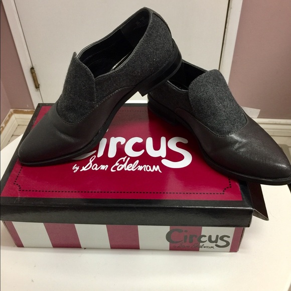 Shoes - Picture 2 of 8